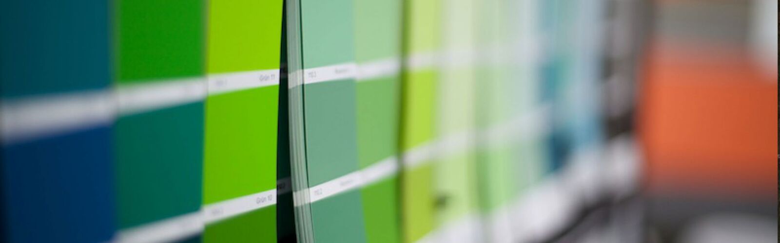 Farbmischanlage-Farben-Mischen-Farbkarte-Renovieren